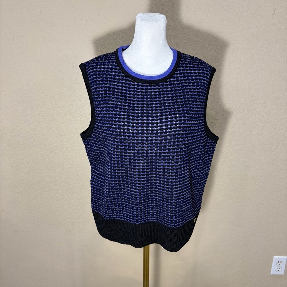 St. John Sport Marie Gray Wool Blend  Sweater Vest Sz L Accademia Quiet Luxury